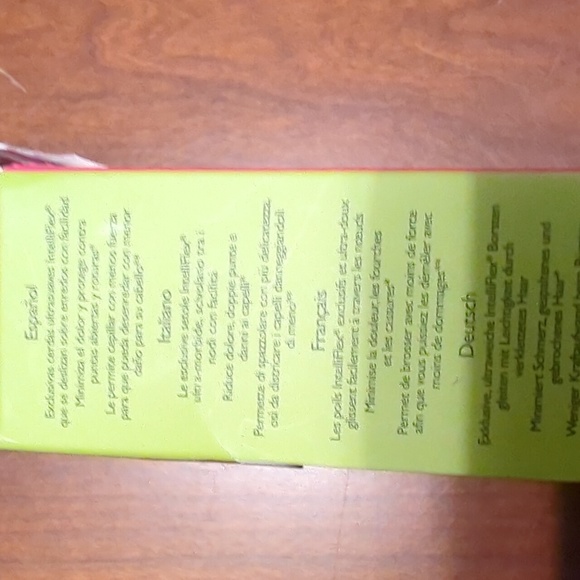 Limited Edition Wet Brush Disney Villains- Maleficent - Picture 6 of 8